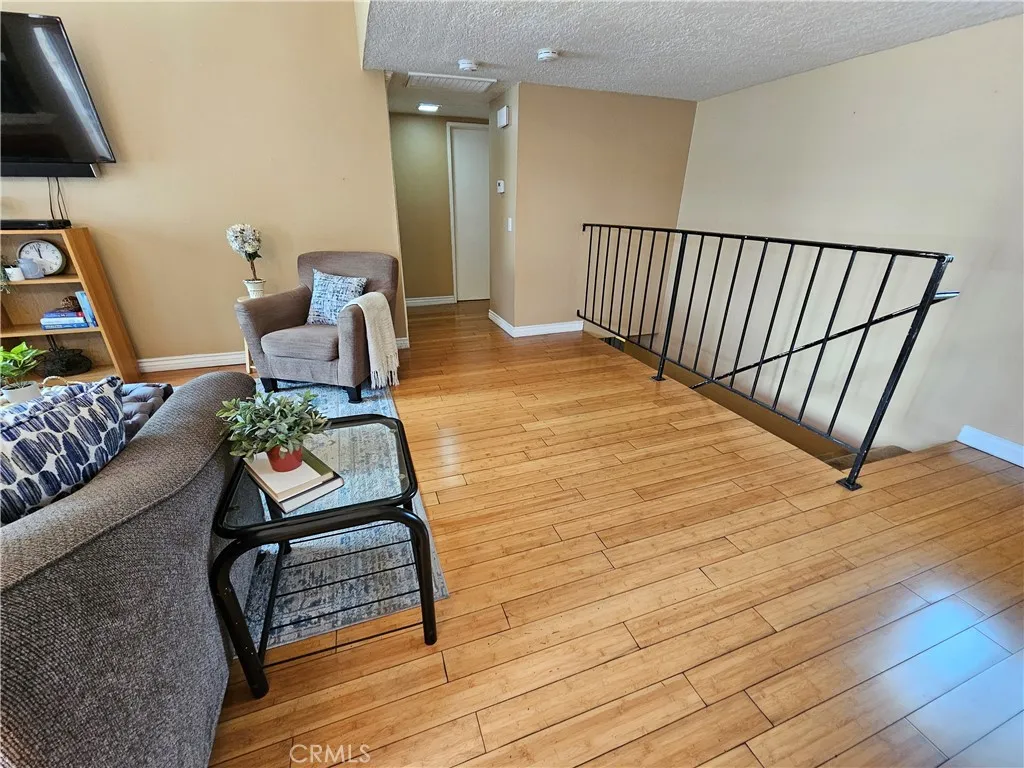 9431 Shadowood Drive E, Montclair, California 91763 home-pic-54