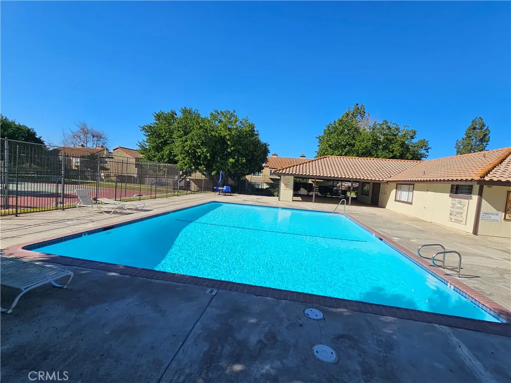 9431 Shadowood Drive E, Montclair, California 91763 home-pic-62