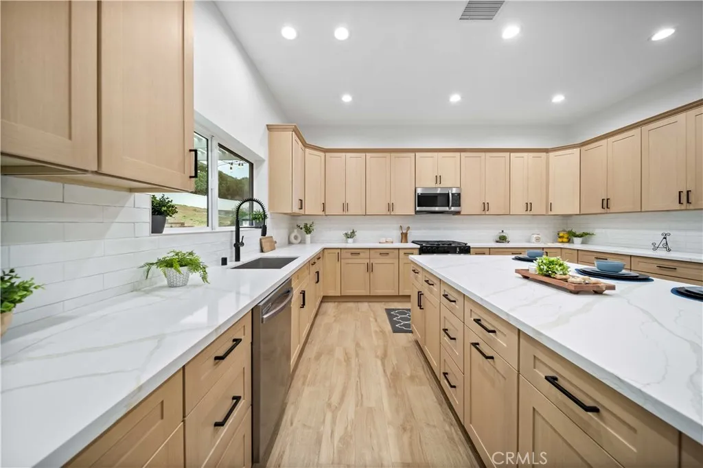 33344 Rose Avenue, Acton, California 93510 home-pic-19