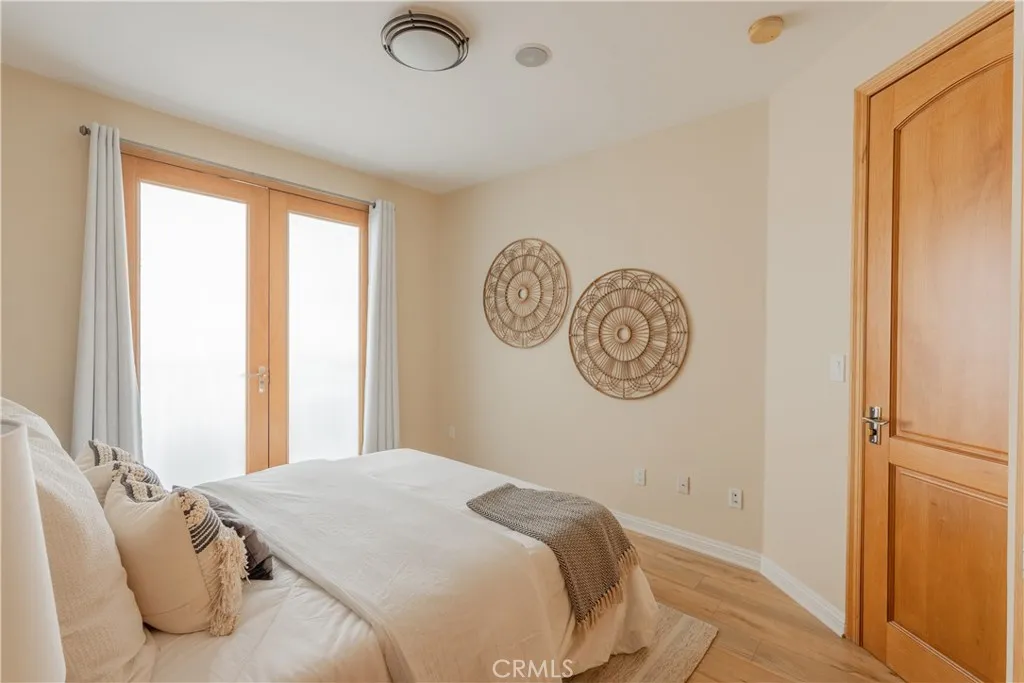 216 N Buena Vista Street 113, Burbank, California 91505 home-pic-21