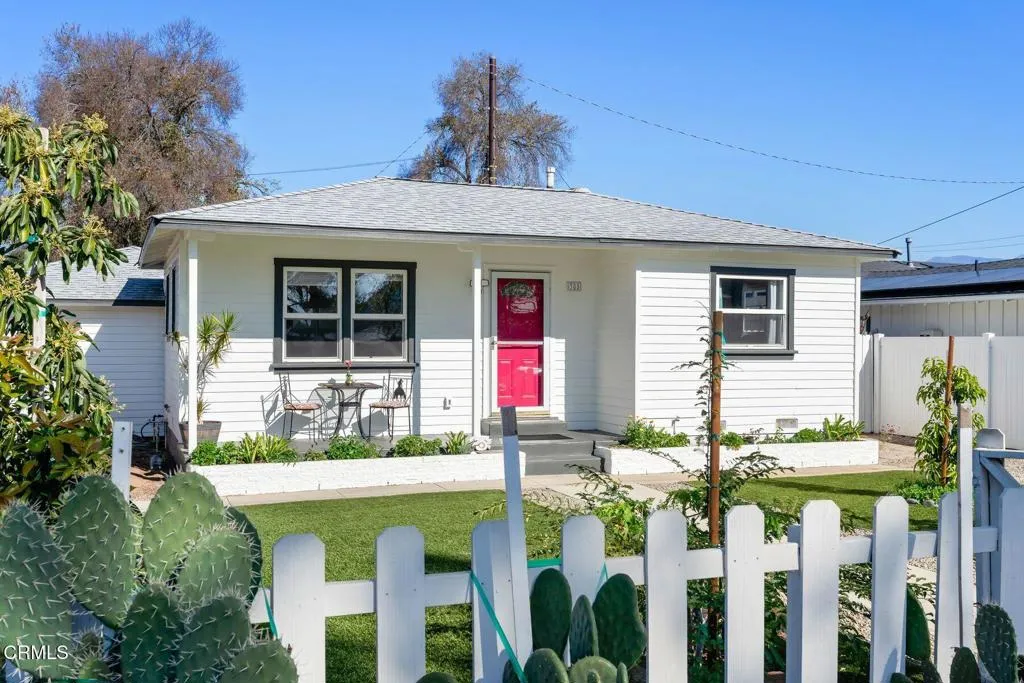 385 Sunset Avenue, Oak View, California 93022 home-pic-1