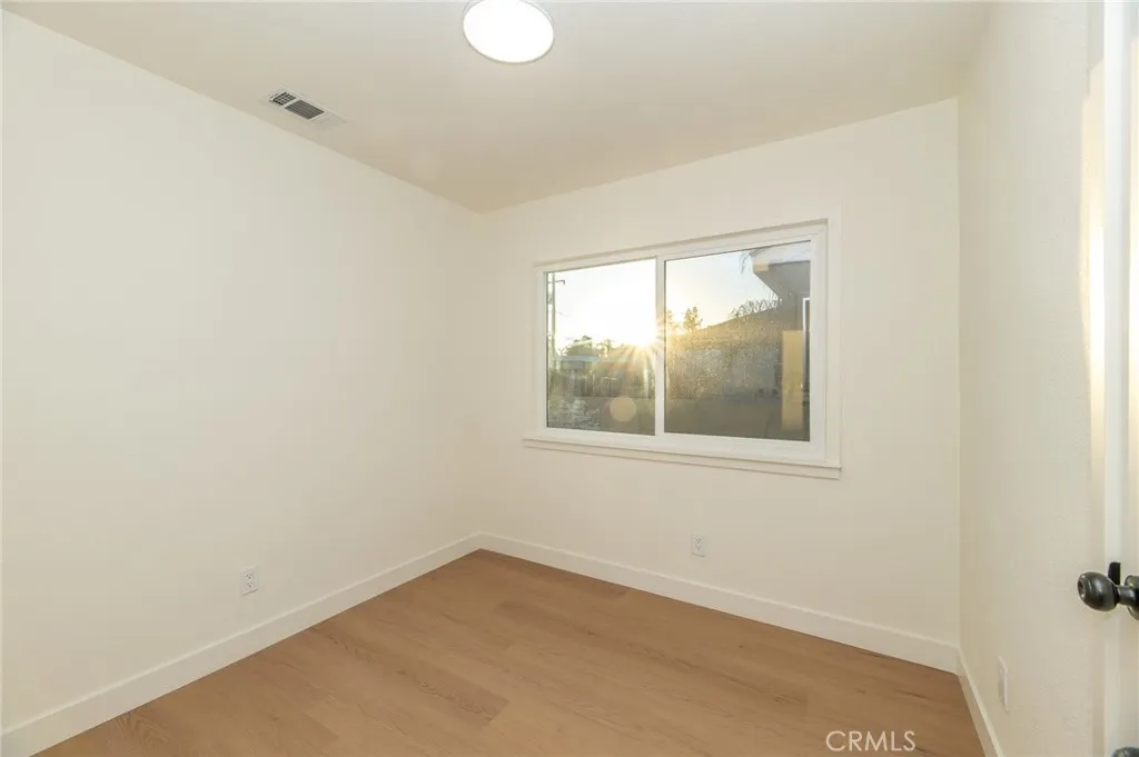 915 W 23rd Street, San Bernardino, California 92405 home-pic-17