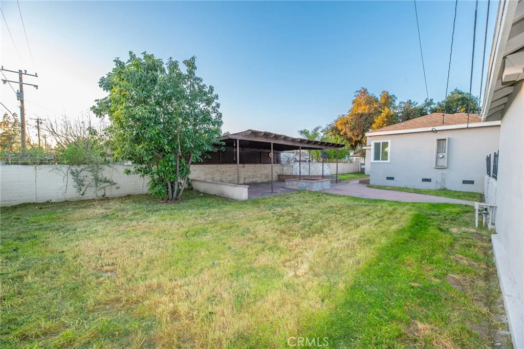 915 W 23rd Street, San Bernardino, California 92405 home-pic-36