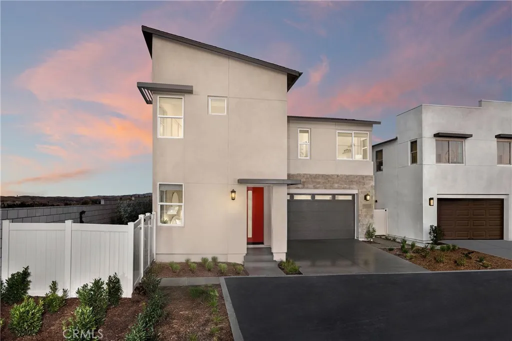 3424 East Moonstone Drive, Ontario, California 91761 home-pic-1