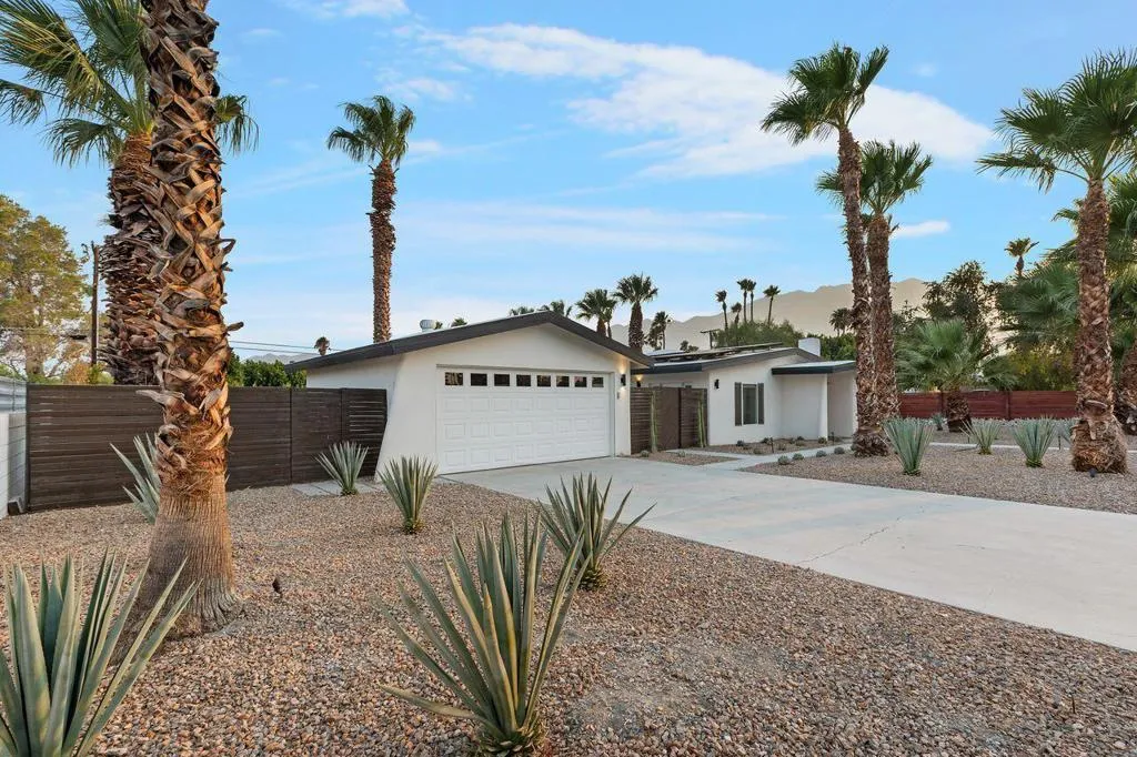 3045 E Verona Road, Palm Springs, California 92262 home-pic-36