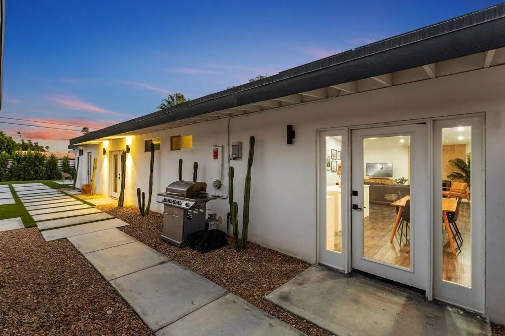3045 E Verona Road, Palm Springs, California 92262 home-pic-32