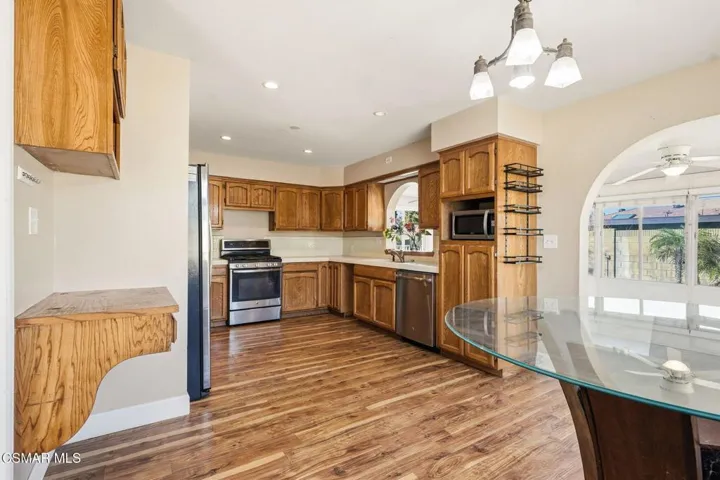 28-web-or-mls-6271-marsha-ave