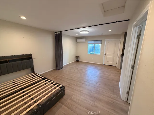ADU- Studio w/ Bathroom and Kitchen