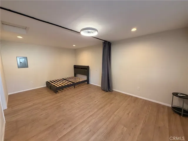 ADU- Studio w/ Bathroom and Kitchen