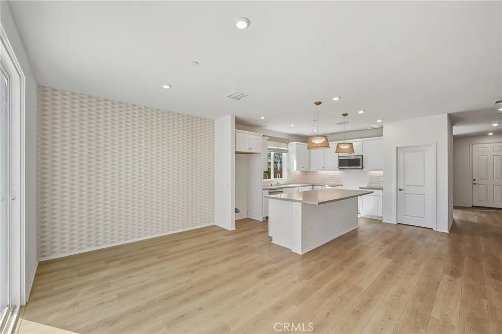 6419 N Cava, San Bernardino, California 92407 home-pic-6