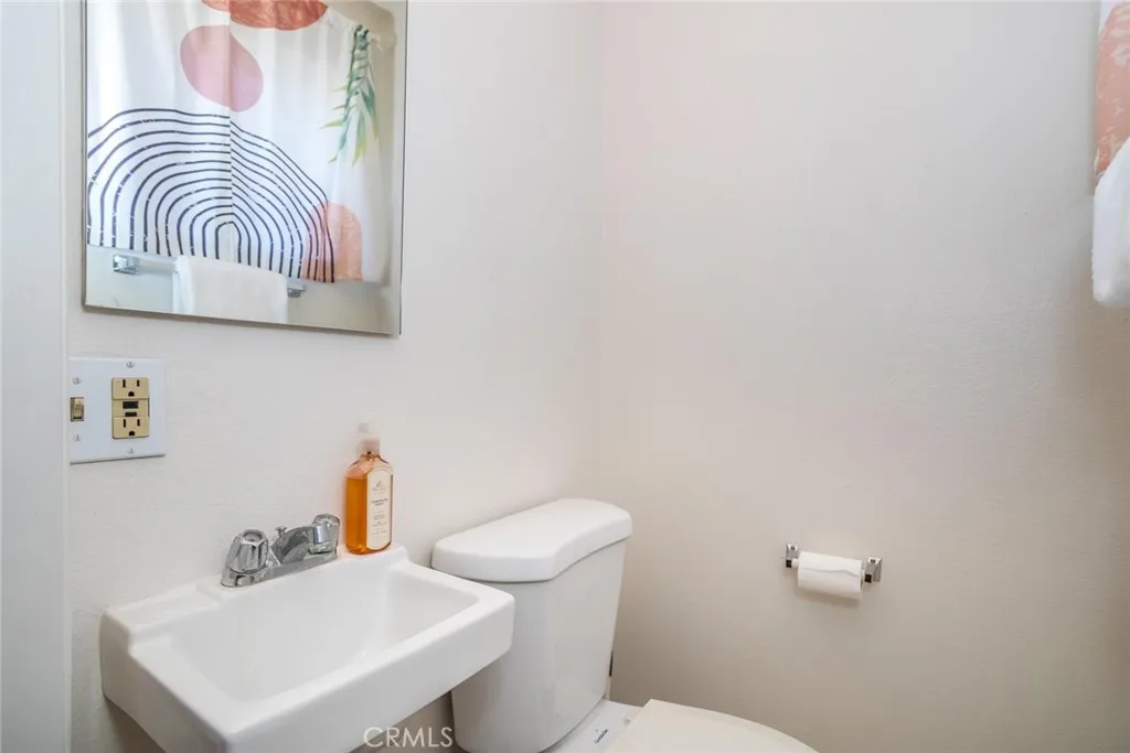 1116 E Palmer Avenue, Glendale, California 91205 home-pic-18