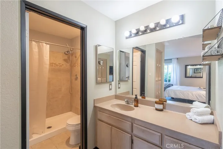 Primary Bed Bathroom