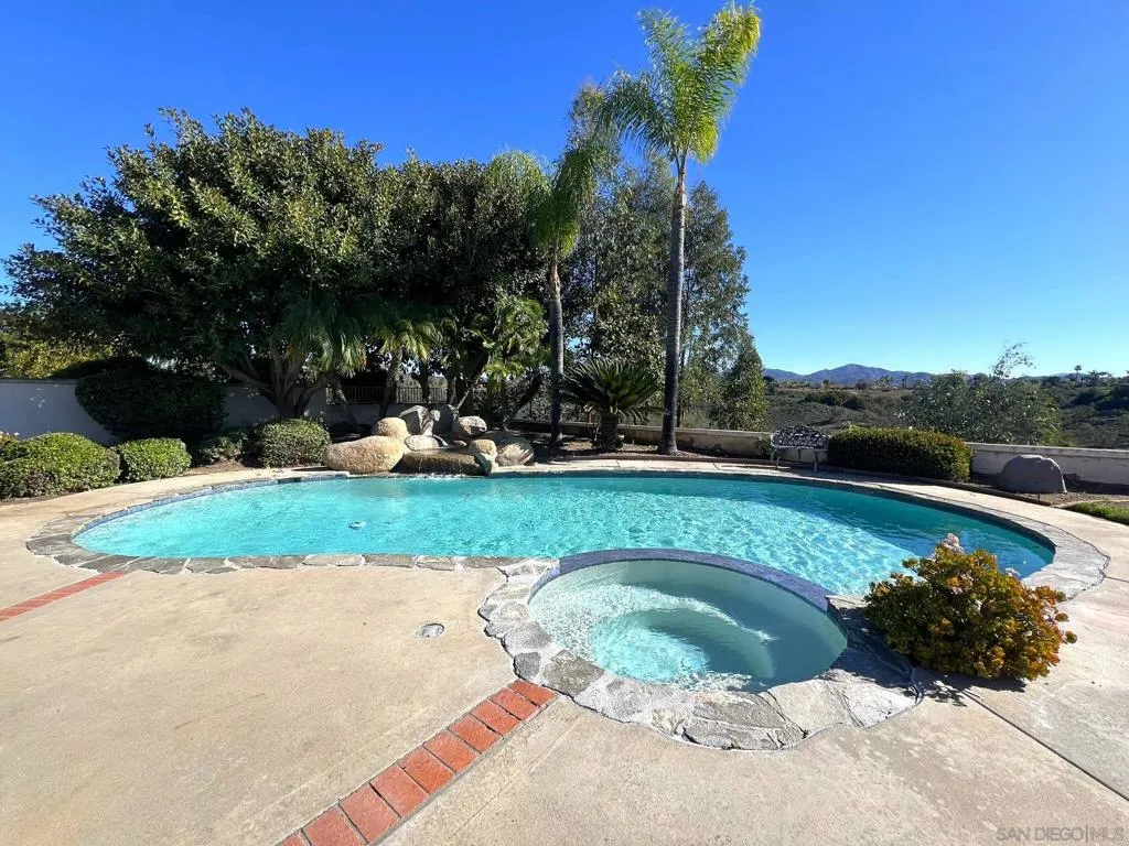 14109 Arbolitos Dr, Poway, California 92064 home-pic-33
