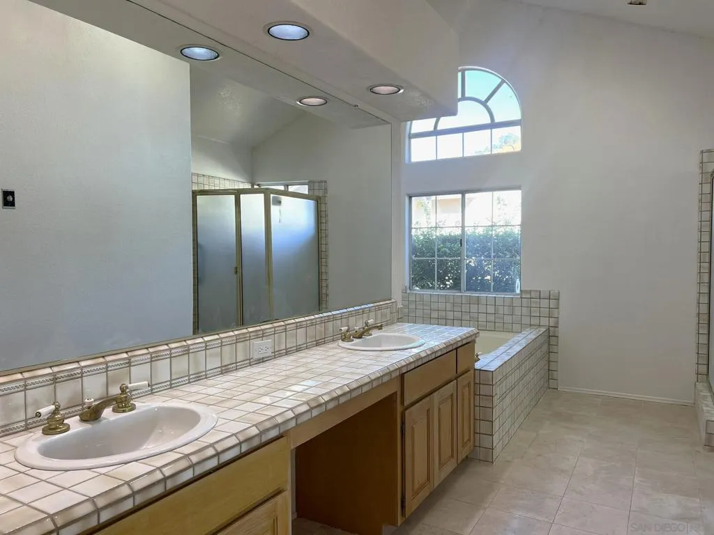 14109 Arbolitos Dr, Poway, California 92064 home-pic-23