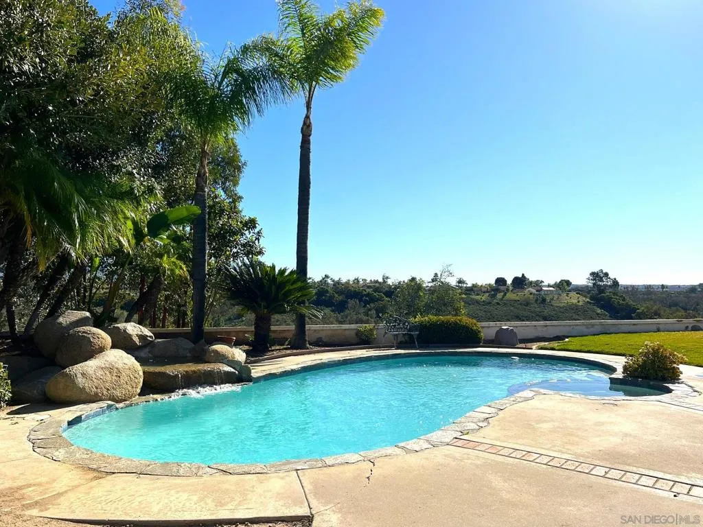 14109 Arbolitos Dr, Poway, California 92064 home-pic-32