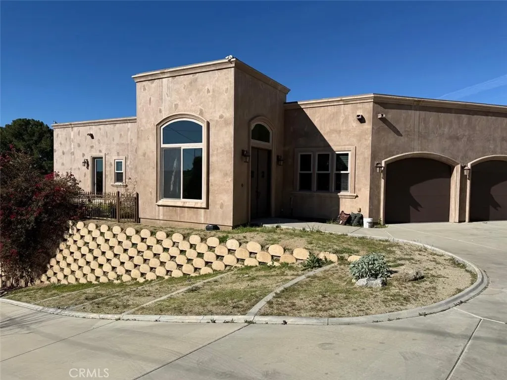 3000 Galaxie Heights, Riverside, California 92507 home-pic-3