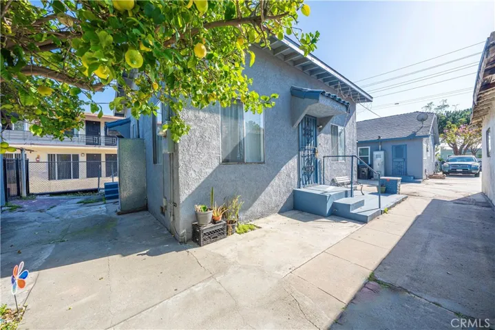 3725 E 57th, Maywood, California 90270