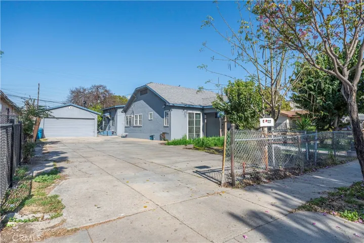3725 E 57th, Maywood, California 90270