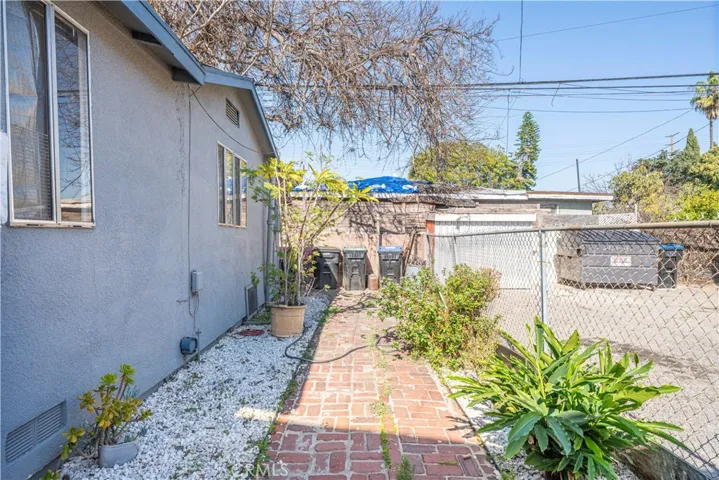 3725 E 57th, Maywood, California 90270
