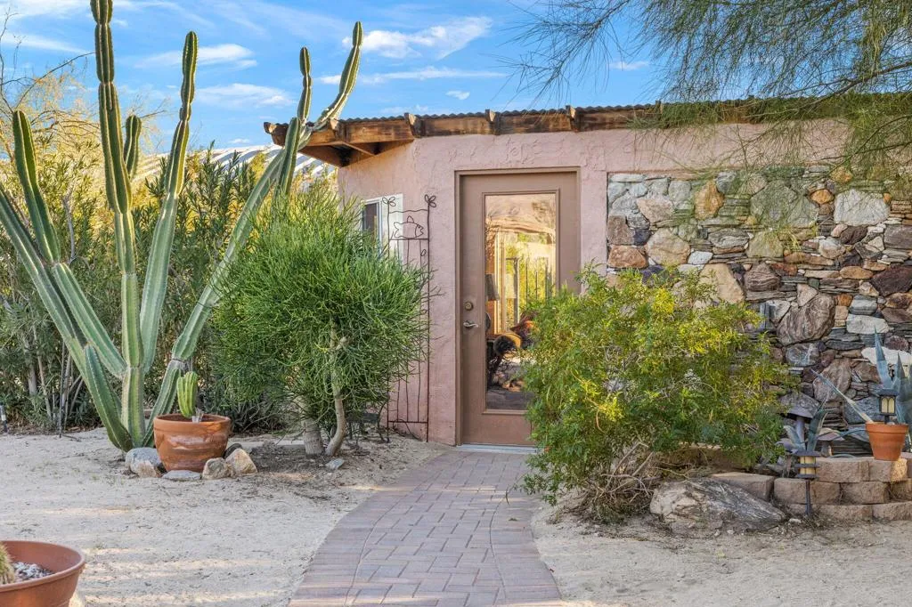 22950 Henry Road, Desert Hot Springs, California 92241 home-pic-22