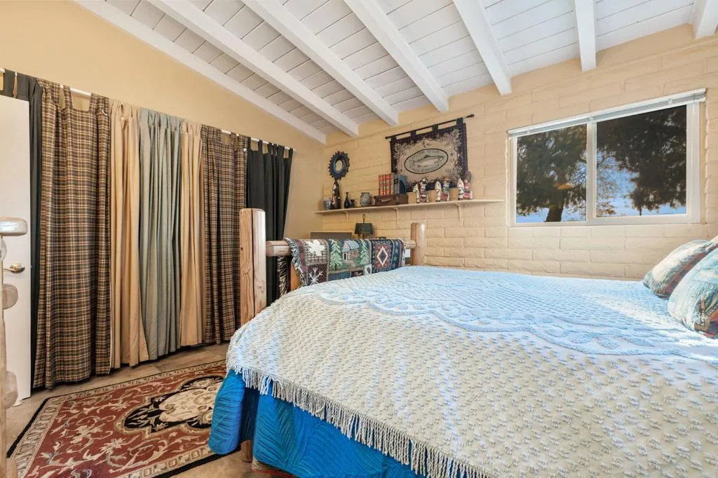 22950 Henry Road, Desert Hot Springs, California 92241 home-pic-20