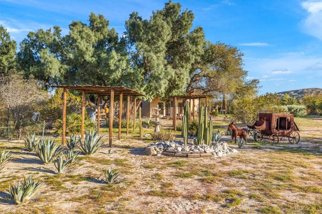 22950 Henry Road, Desert Hot Springs, California 92241 home-pic-52