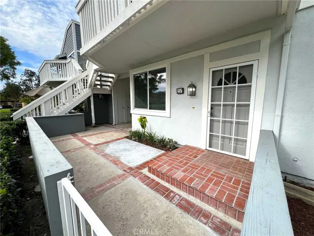 Private enclosed patio