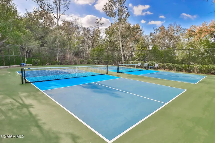 kCommunity Pool and Pickleball5