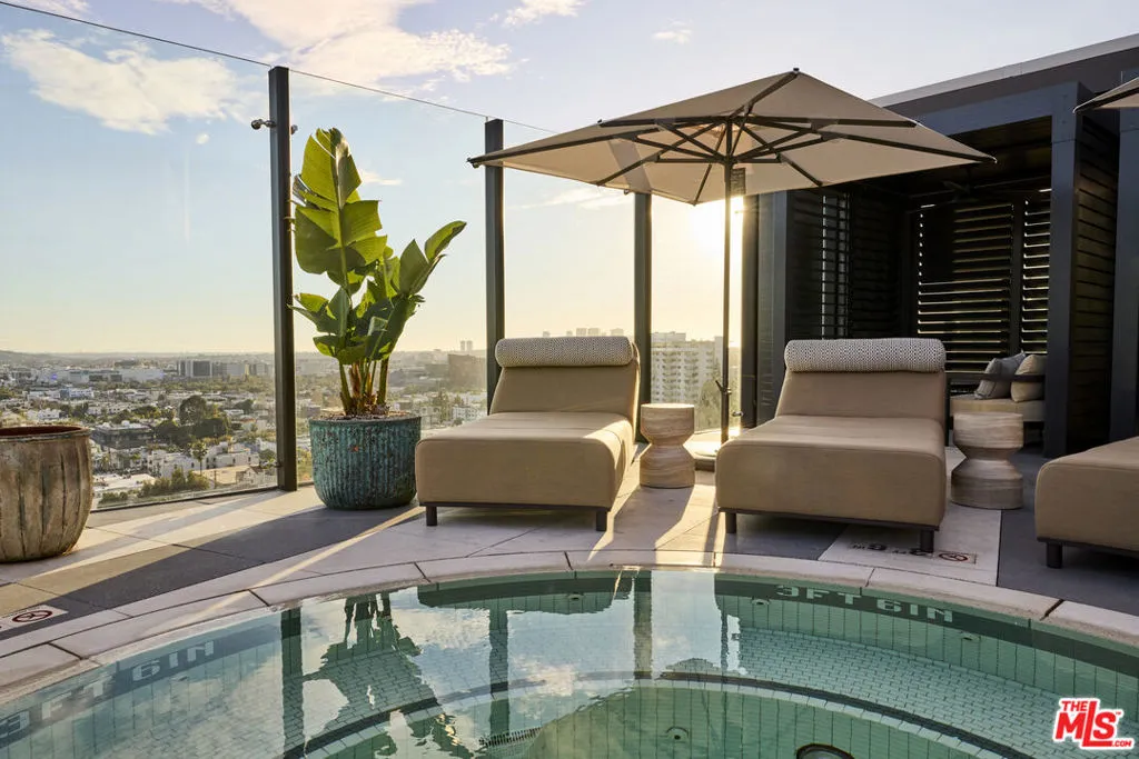 8420 W Sunset Boulevard 505, West Hollywood, California 90069 home-pic-20