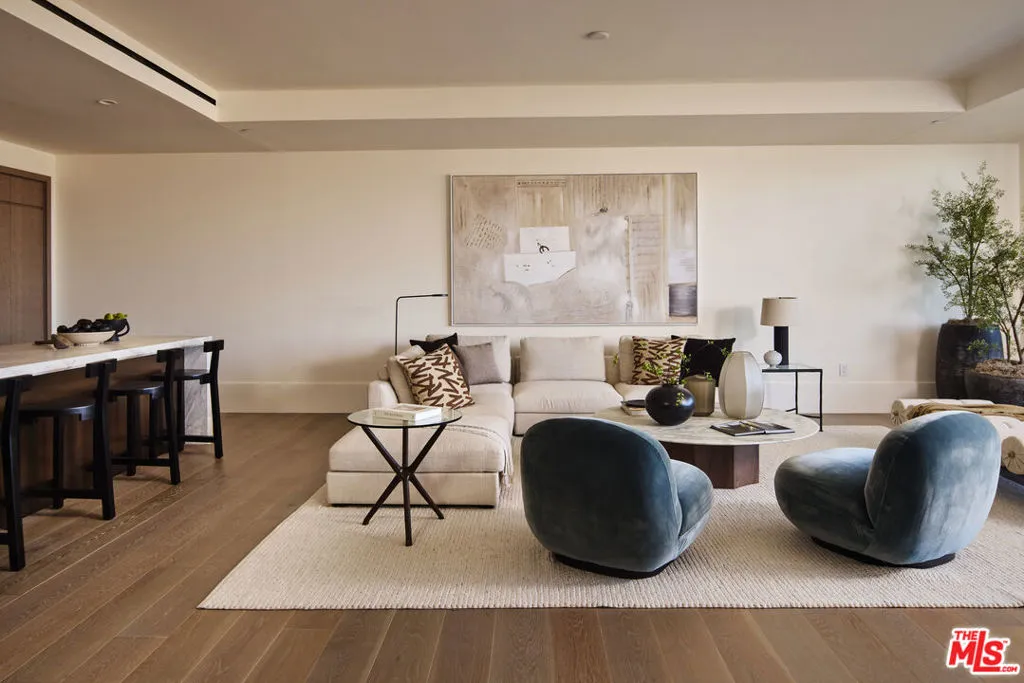 8420 W Sunset Boulevard 505, West Hollywood, California 90069 home-pic-4