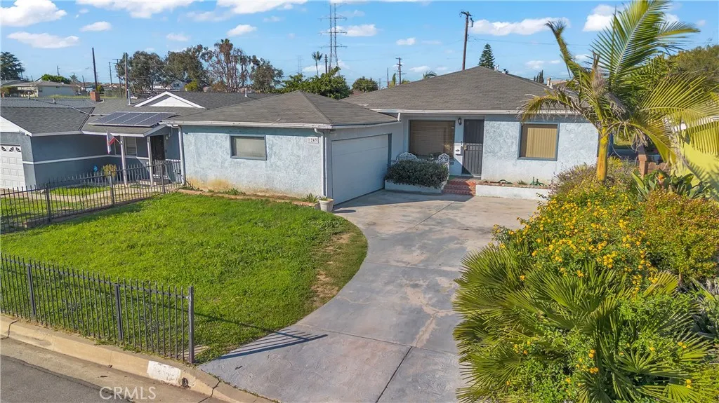 1243 W 122nd, Los Angeles, California 90044 home-pic-2