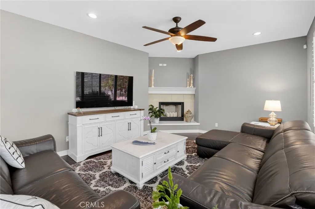 1540 Glencrest, San Marcos, California 92078 home-pic-16