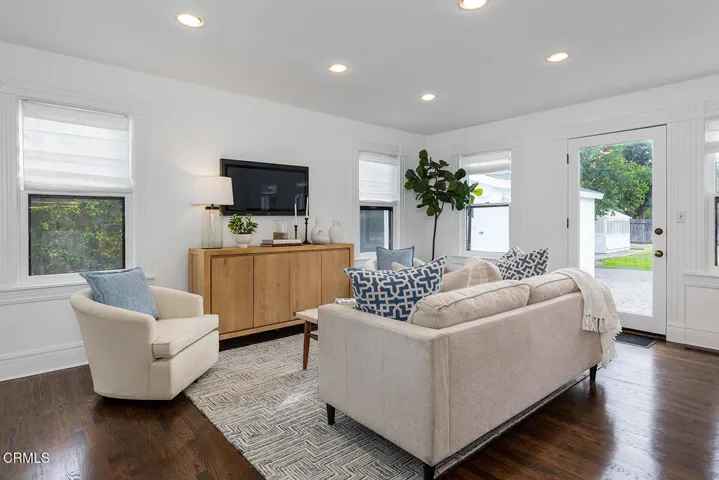 261 S Allen Ave 017-mls