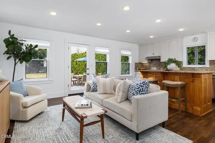 261 S Allen Ave 018-mls