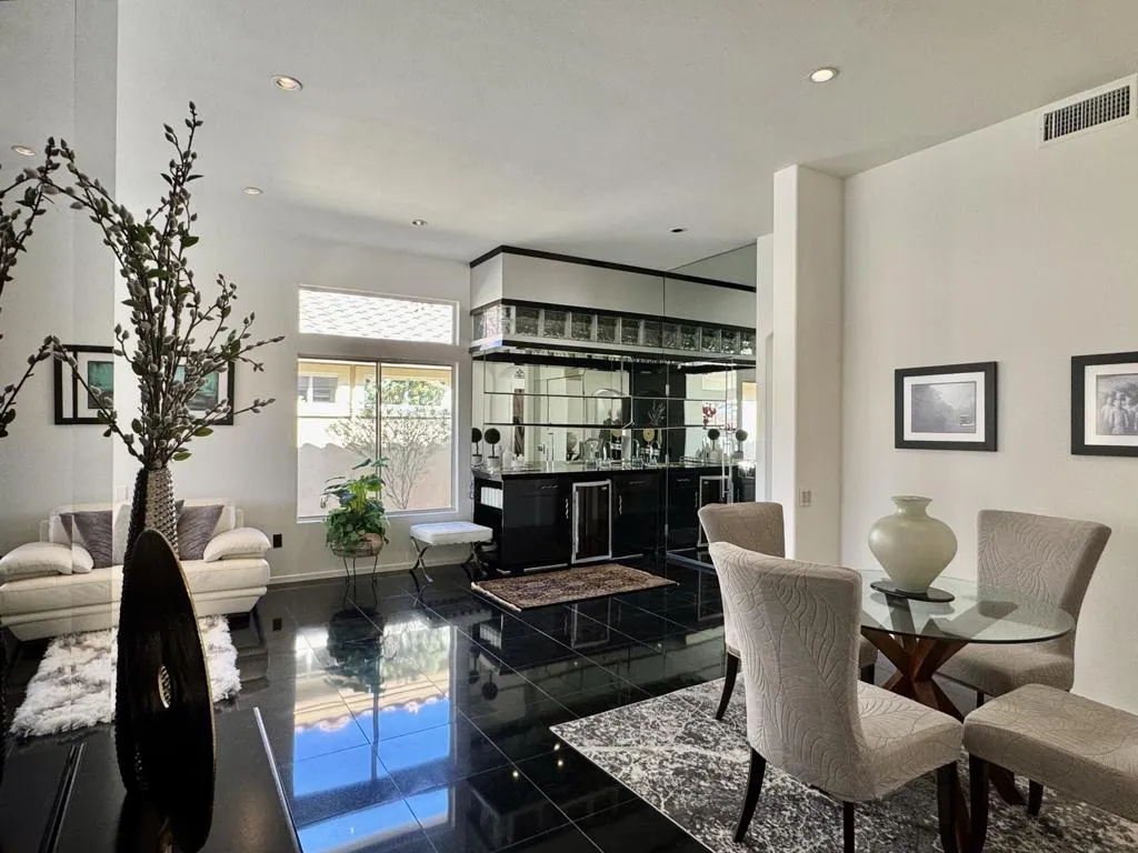 78883 Waterford Lane, Palm Desert, California 92211 home-pic-5