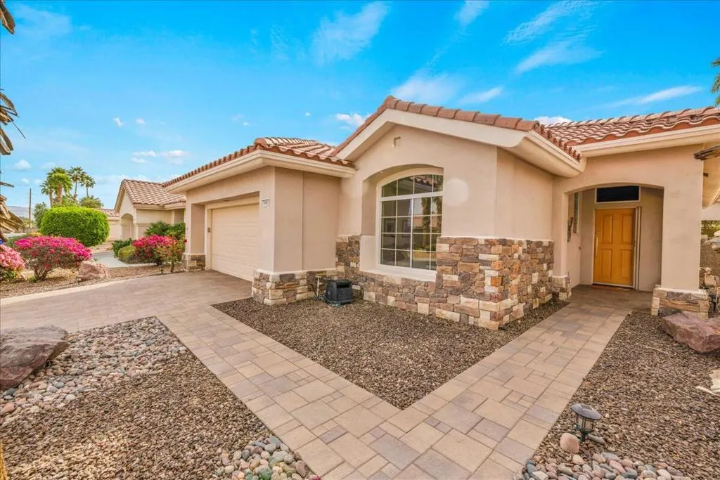 78883 Waterford Lane, Palm Desert, California 92211 home-pic-1