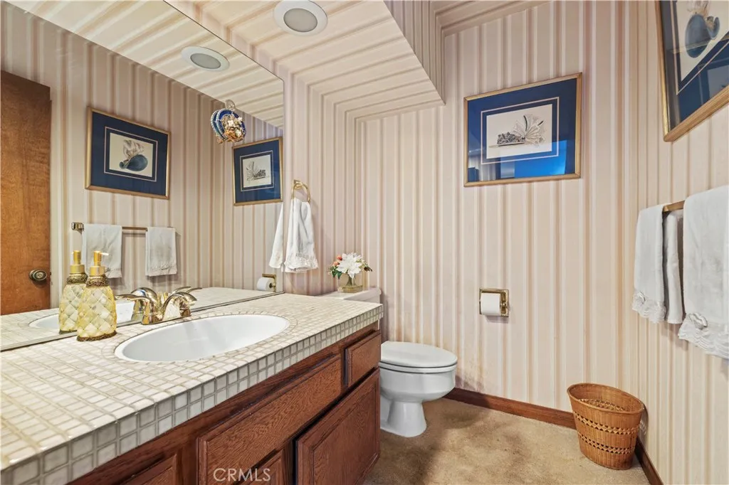 15669 Live Oak Springs Canyon, Canyon Country, California 91387 home-pic-10