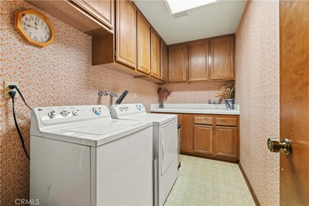 15669 Live Oak Springs Canyon, Canyon Country, California 91387 home-pic-27