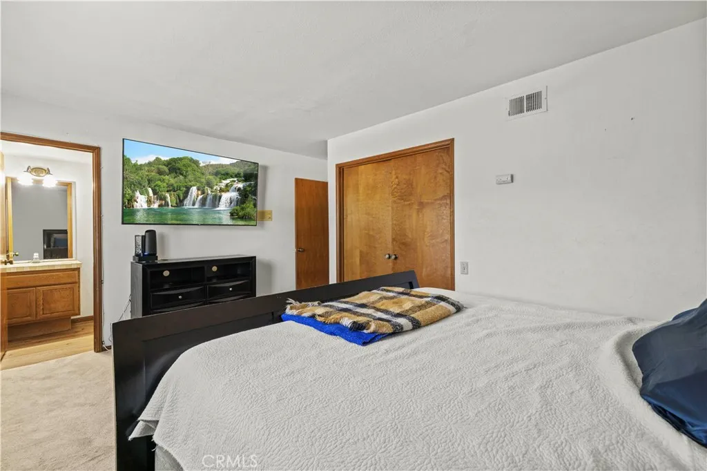 15669 Live Oak Springs Canyon, Canyon Country, California 91387 home-pic-55