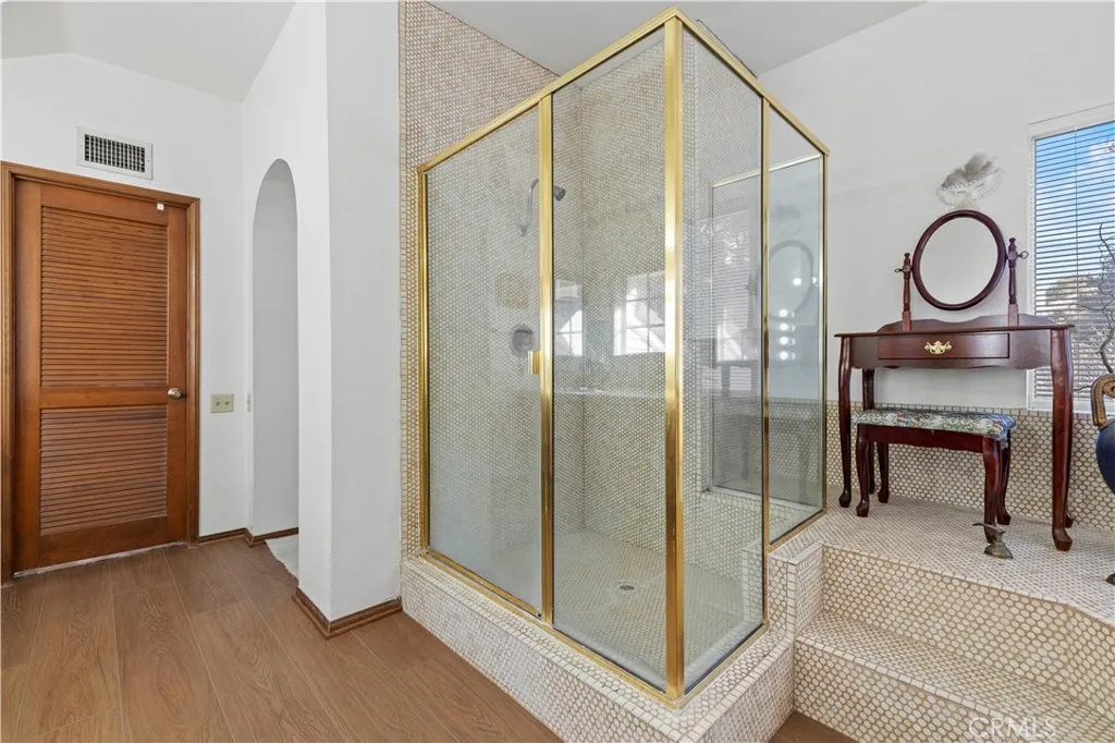 15669 Live Oak Springs Canyon, Canyon Country, California 91387 home-pic-29