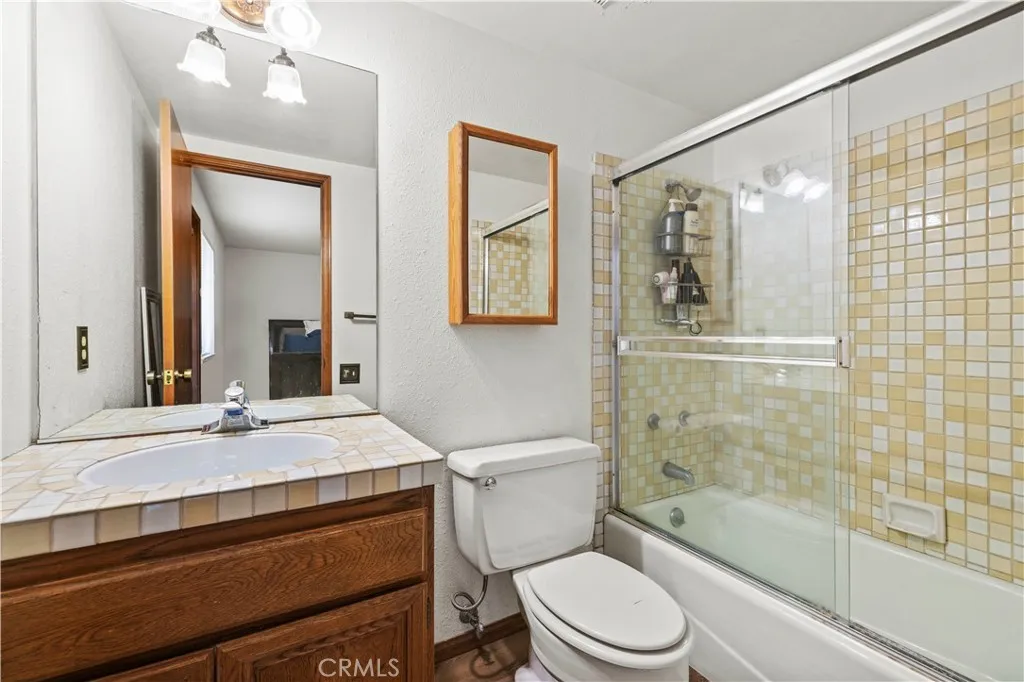 15669 Live Oak Springs Canyon, Canyon Country, California 91387 home-pic-43