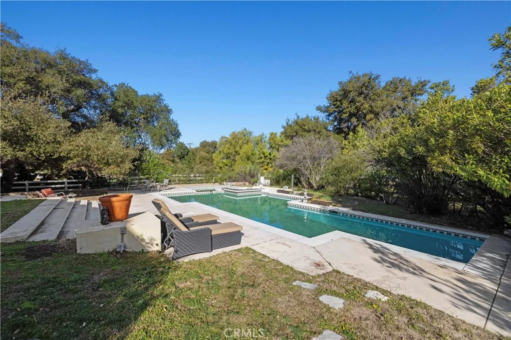 15669 Live Oak Springs Canyon, Canyon Country, California 91387 home-pic-12