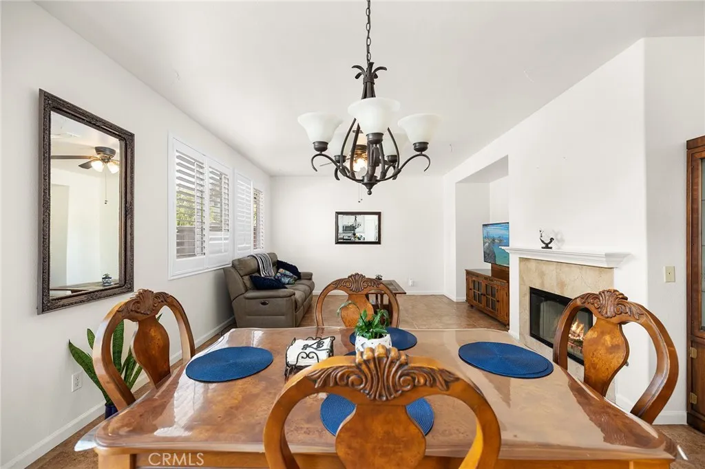 1427 Marble Canyon Way, Chula Vista, California 91915 home-pic-15