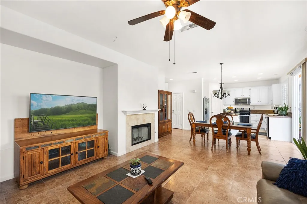 1427 Marble Canyon Way, Chula Vista, California 91915 home-pic-20