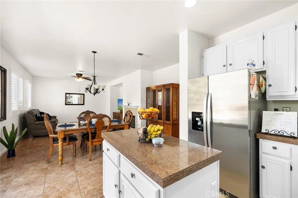 1427 Marble Canyon Way, Chula Vista, California 91915 home-pic-13