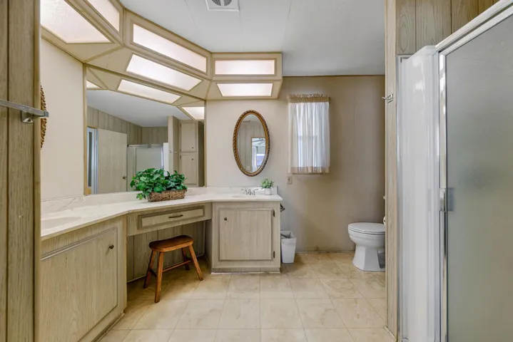 25 MASTER BATH MLS