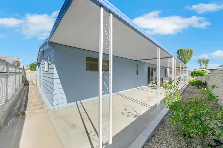 05 FRONT PORCH MLS