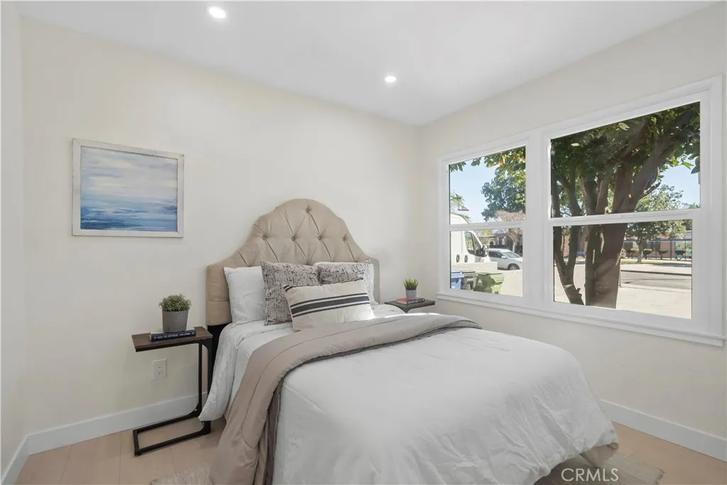 14519 Dyer, Sylmar, California 91342 home-pic-10