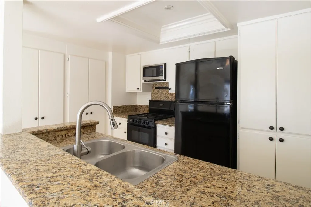 26125 La Real D, Mission Viejo, California 92691 home-pic-16