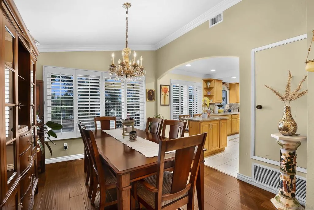 690 False Point Ct, Chula Vista, California 91911 home-pic-6